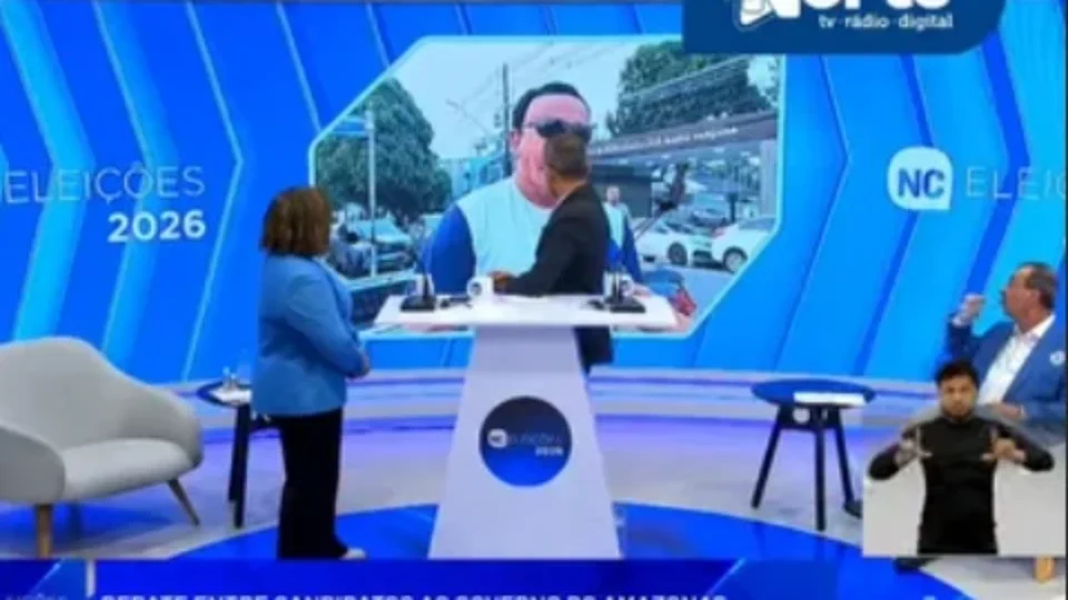 Maria do Carmo (PL) responde a um questionamento feito por um cidadão sobre as filas para atendimento na saúde pública