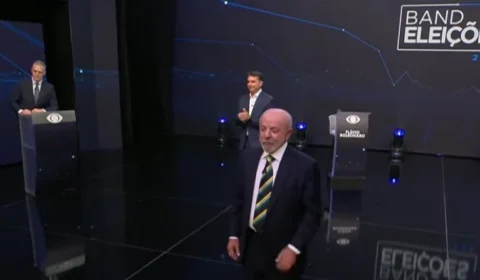 Lula diz que “pegou o País quebrado” e afirma: “Eu sei como fazer”