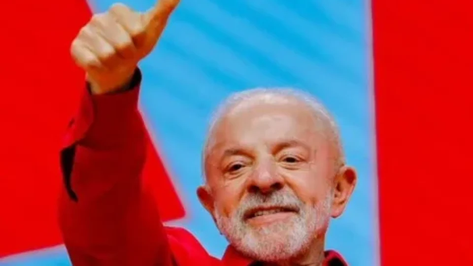 Lula anuncia negociação de dívidas para MEIs; VEJA