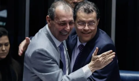 “Grande vitória do povo brasileiro”: Omar Aziz e Eduardo Braga comemoram aprovação do fim da escala 6×1