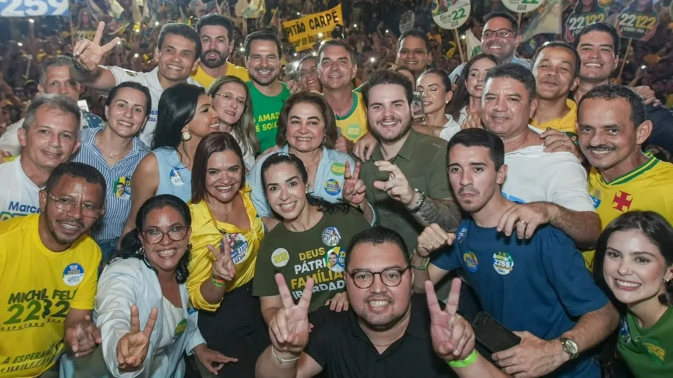 Bloquinho 22 reúne Flávio Bolsonaro, Nikolas Ferreira e Pavanato em Manaus nesta segunda