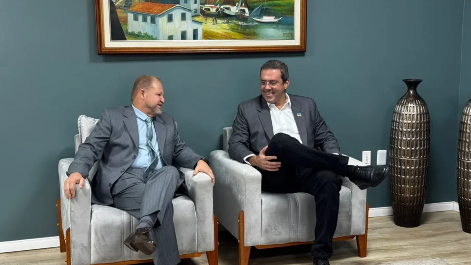 Dr. Furlan visita Tribunal de Justiça do Amapá e defende diálogo entre os poderes