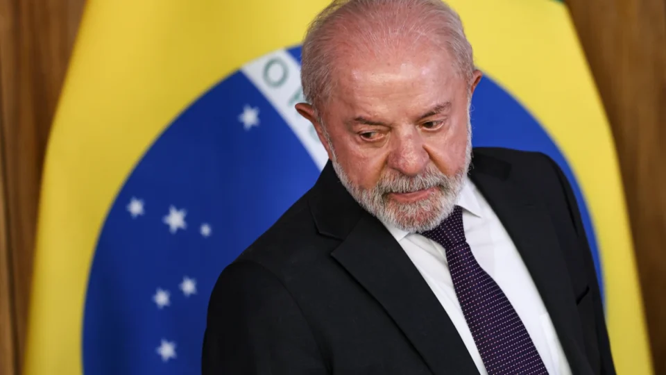 Lula vence Flávio Bolsonaro, vira o jogo e conquista quarto mandato presidencial