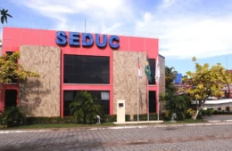Seduc-AM formaliza R$ 27,3 milhões em ajustes para pagar fornecedores de alimentação escolar sem contrato vigente
